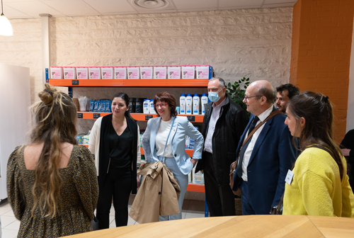 Visite de l'épicerie avec les partenaires